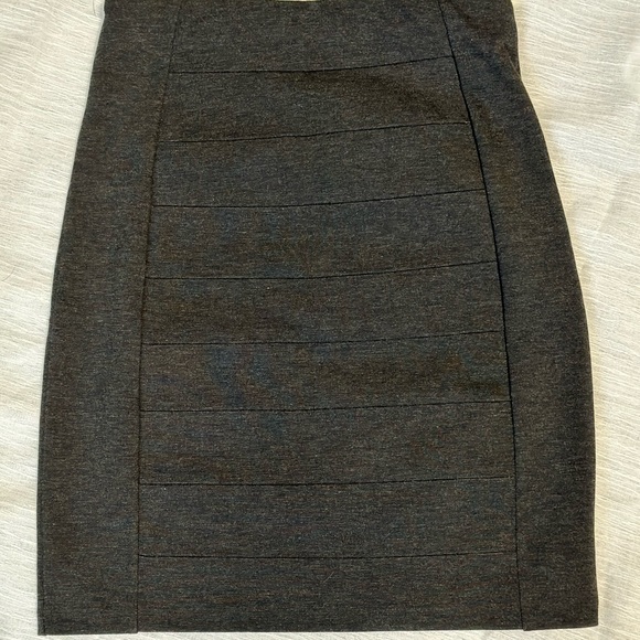 Pencil skirt - Picture 1 of 5